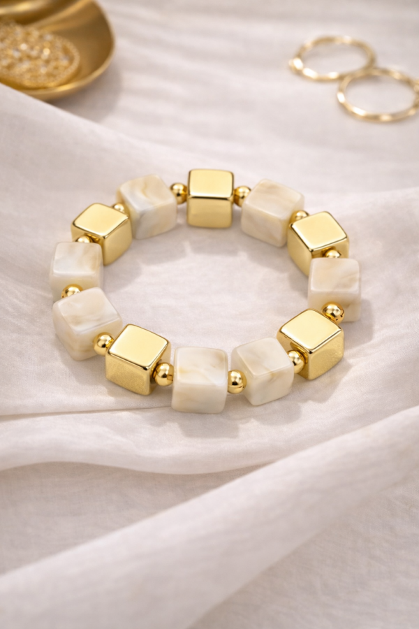 Bracelet cube élégance.